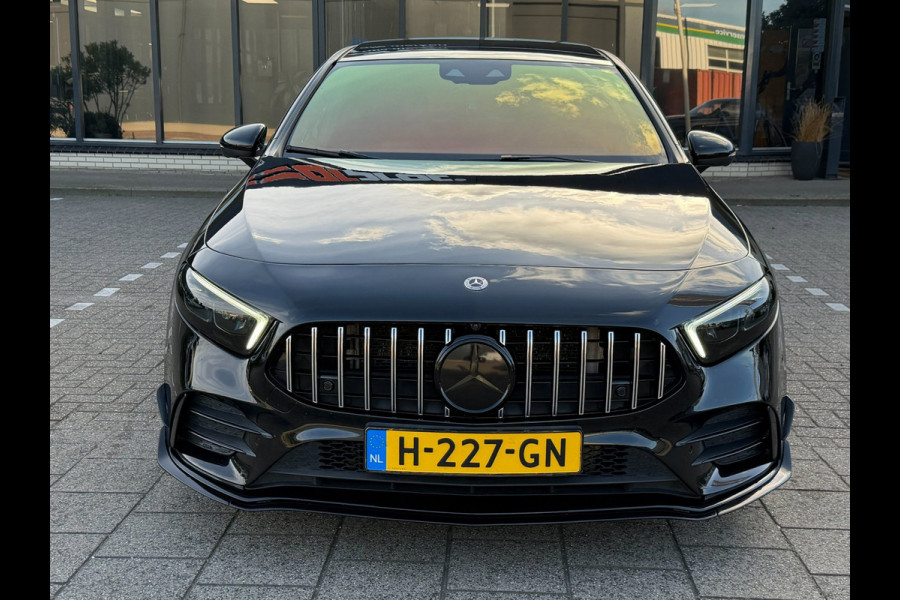 Mercedes-Benz A-Klasse AMG 35 4MATIC Edition 1