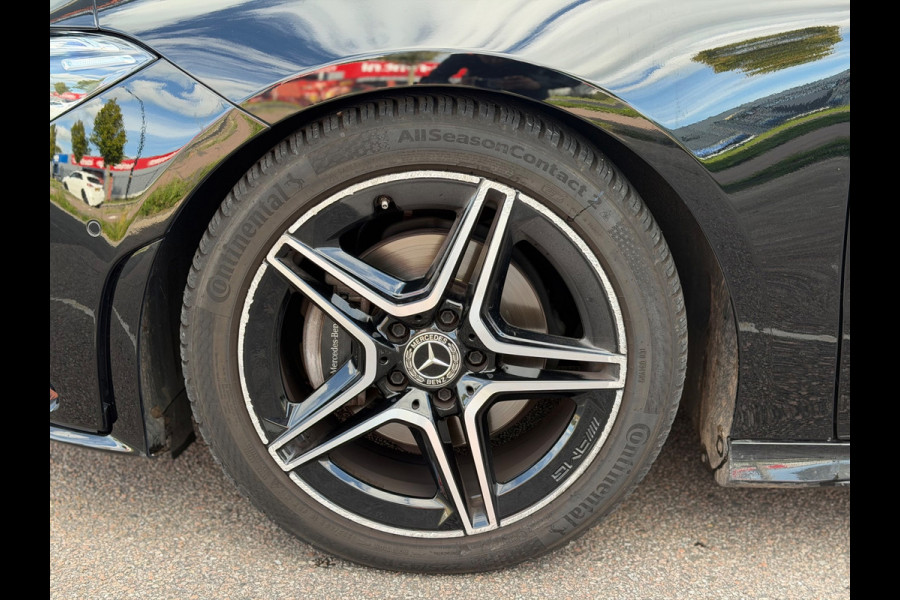 Mercedes-Benz CLA-Klasse 180 AMG | Pano | Memory | Sfeer | Camera