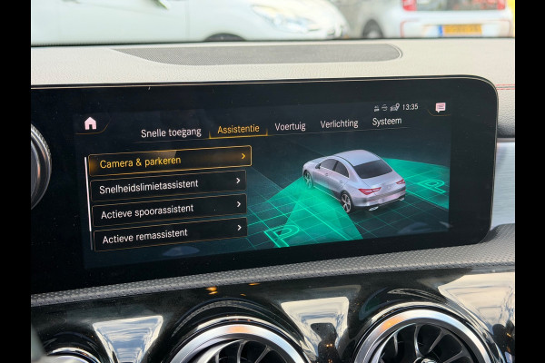 Mercedes-Benz CLA-Klasse 180 AMG | Pano | Memory | Sfeer | Camera