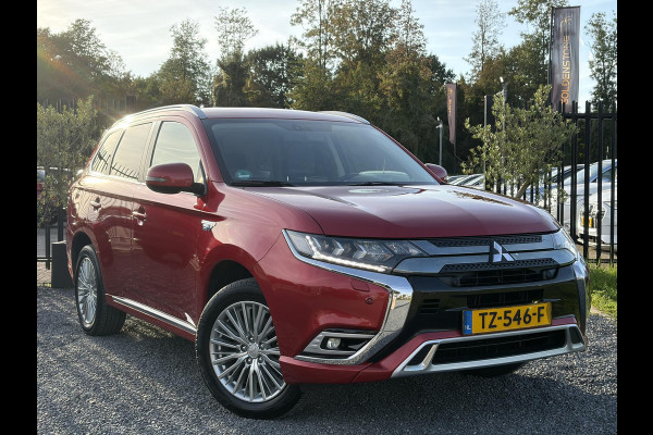 Mitsubishi Outlander 2.4 PHEV Intense ✓1e Eigenaar✓Trakhaak✓SOH 67%✓Carplay✓Camera✓Alcantara-Leder✓Stoelverw-Stoelverkoeling✓Clima✓Cruise✓Pdc V+A✓Keyless✓Net beurt gehad✓18" Lmv✓N.A.P✓Apk tot 10-2027