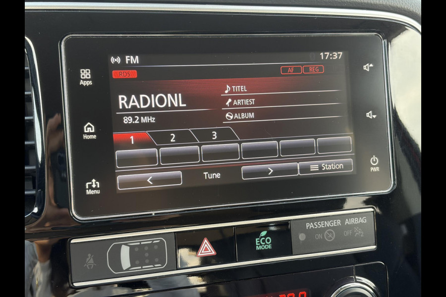 Mitsubishi Outlander 2.4 PHEV Intense ✓1e Eigenaar✓Trakhaak✓SOH 67%✓Carplay✓Camera✓Alcantara-Leder✓Stoelverw-Stoelverkoeling✓Clima✓Cruise✓Pdc V+A✓Keyless✓Net beurt gehad✓18" Lmv✓N.A.P✓Apk tot 10-2027