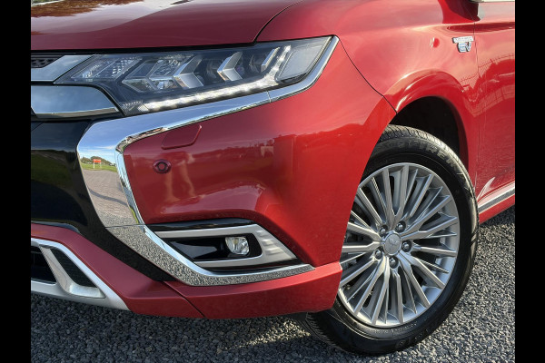 Mitsubishi Outlander 2.4 PHEV Intense ✓1e Eigenaar✓Trakhaak✓SOH 67%✓Carplay✓Camera✓Alcantara-Leder✓Stoelverw-Stoelverkoeling✓Clima✓Cruise✓Pdc V+A✓Keyless✓Net beurt gehad✓18" Lmv✓N.A.P✓Apk tot 10-2027
