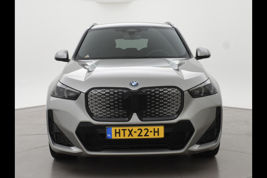 BMW iX1 eDrive20 67 kWh M SPORT EDITION *NIEUW* + TREKHAAK WEGKL. | ADAPTIVE CRUISE | 19 INCH | PREMIUM PACK