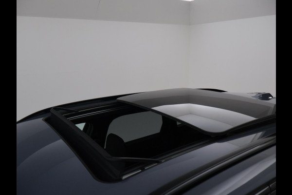 BMW iX1 eDrive20 67 kWh M SPORT EDITION *NIEUW* + PANORAMA | TREKHAAK | CAMERA | ADAPTIVE CRUISE | 19 INCH