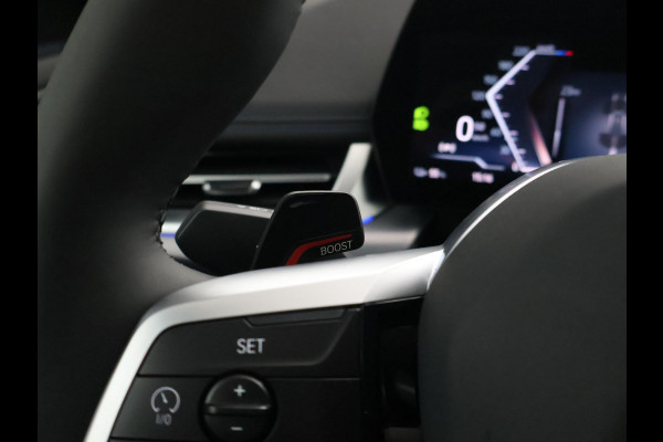 BMW iX1 eDrive20 67 kWh M SPORT EDITION *NIEUW* + PANORAMA | TREKHAAK | CAMERA | ADAPTIVE CRUISE | 19 INCH