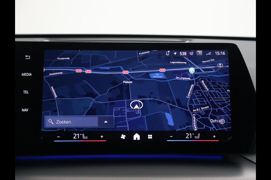 BMW iX1 eDrive20 67 kWh M SPORT EDITION *NIEUW* + PANORAMA | TREKHAAK | CAMERA | ADAPTIVE CRUISE | 19 INCH