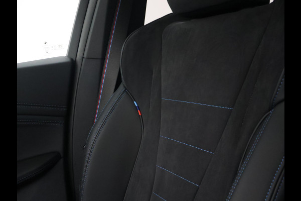 BMW iX1 eDrive20 67 kWh M SPORT EDITION *NIEUW* + PANORAMA | TREKHAAK | CAMERA | ADAPTIVE CRUISE | 19 INCH