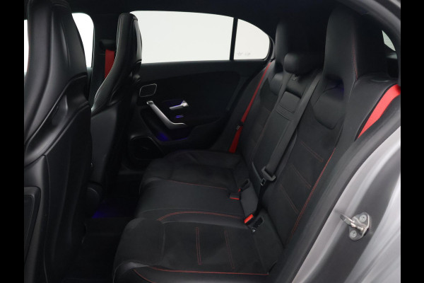 Mercedes-Benz A-Klasse AMG 35 4MATIC 306 PK ORIG. NL PANORAMA | BURMESTER | 360 CAMERA | MAGNO MOUNTAIN GRAY | PERFORMANCE SEATS
