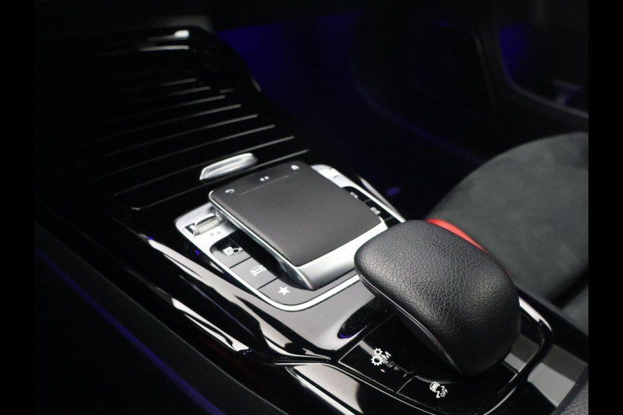 Mercedes-Benz A-Klasse AMG 35 4MATIC 306 PK ORIG. NL PANORAMA | BURMESTER | 360 CAMERA | MAGNO MOUNTAIN GRAY | PERFORMANCE SEATS