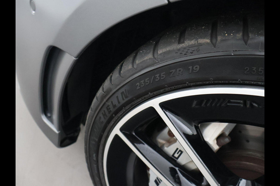 Mercedes-Benz A-Klasse AMG 35 4MATIC 306 PK ORIG. NL PANORAMA | BURMESTER | 360 CAMERA | MAGNO MOUNTAIN GRAY | PERFORMANCE SEATS