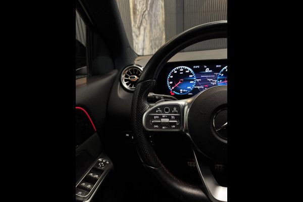 Mercedes-Benz GLA 200 AMG 45 PACK|PANO|SFEER|MEMORY|BLIND SPOT|BOMVOL!