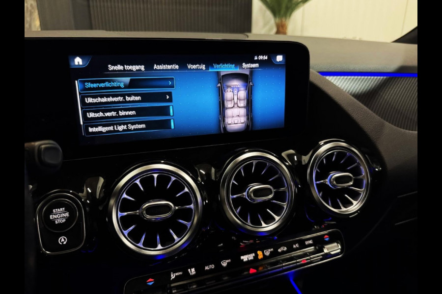 Mercedes-Benz GLA 200 AMG 45 PACK|PANO|SFEER|MEMORY|BLIND SPOT|BOMVOL!