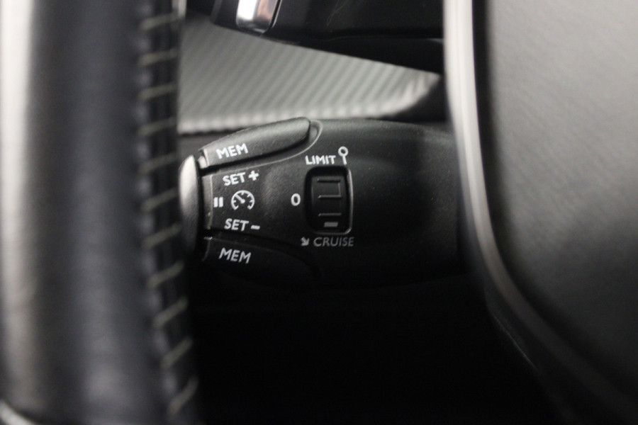 Peugeot 2008 1.2 PureTech Active Pack |Camera|Navi|