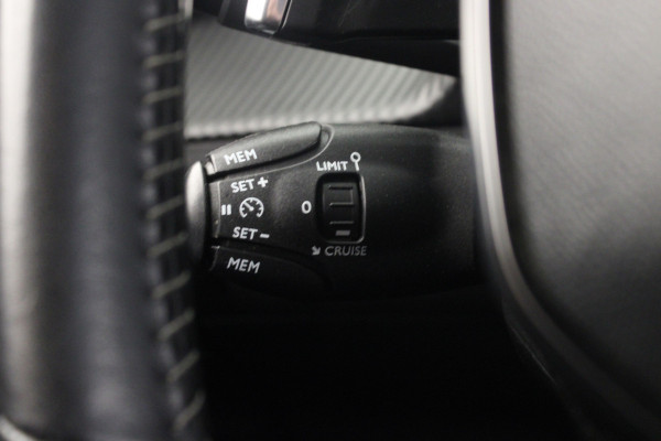 Peugeot 2008 1.2 PureTech Active Pack |Camera|Navi|