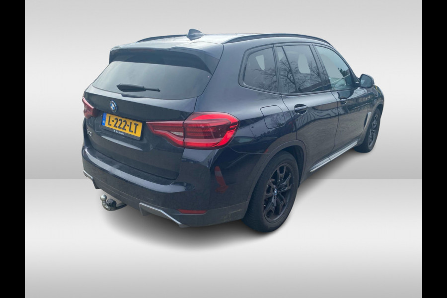 BMW iX3 High Executive 80 kWh / Trekhaak / Panoramadak / 360Camera / Head-up / 20'' / Leder / Harman Kardon / Navigatie / Memory seats / Dodehoek / DAB / Stoelverwarming / Cruise Control Adaptief