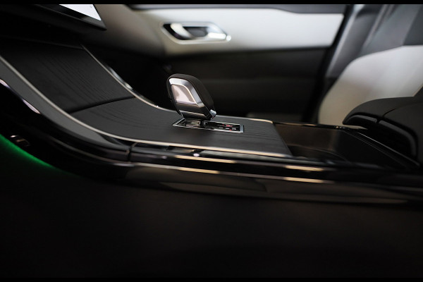 Land Rover Range Rover Velar 2.0 P400e Edition / Head Up / 360 Camera / Two Tone Leder / Acc / Lane Assist / Dode Hoek / Trekhaak