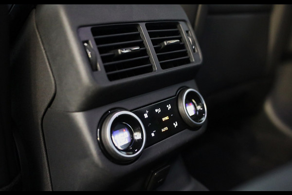 Land Rover Range Rover Velar 2.0 P400e Edition / Head Up / 360 Camera / Two Tone Leder / Acc / Lane Assist / Dode Hoek / Trekhaak