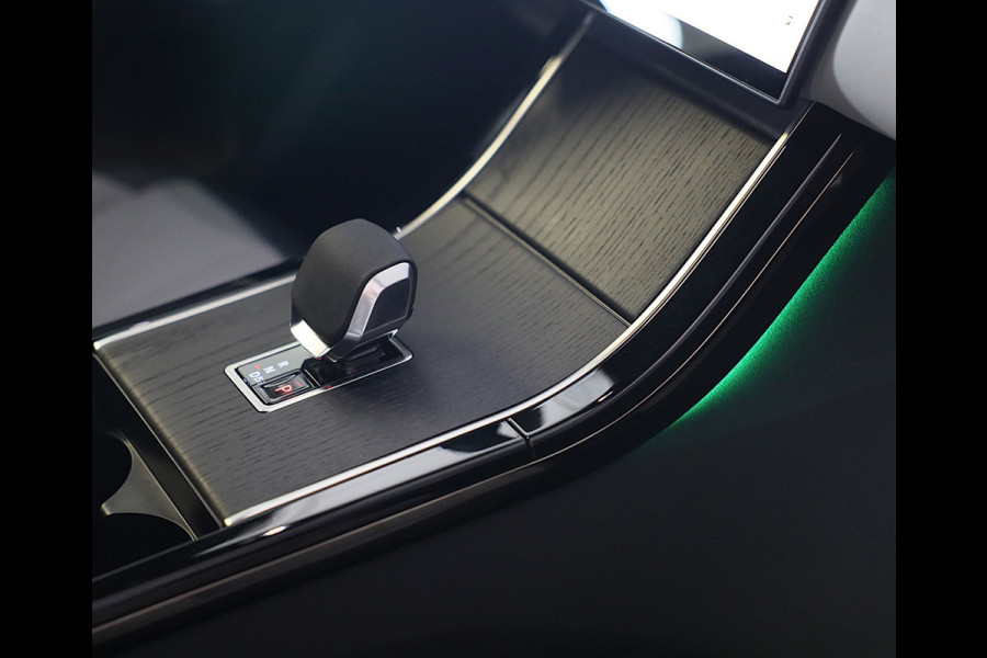 Land Rover Range Rover Velar 2.0 P400e Edition / Head Up / 360 Camera / Two Tone Leder / Acc / Lane Assist / Dode Hoek / Trekhaak