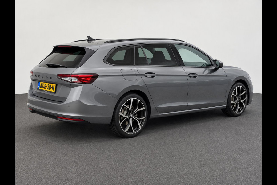Škoda Superb Combi 1.5 TSI MHEV DSG Selection AUT. 2025 New model! Navi Carplay Full LED PDC VA+ Camera Adaptive Cruise Control 19" LM Velgen