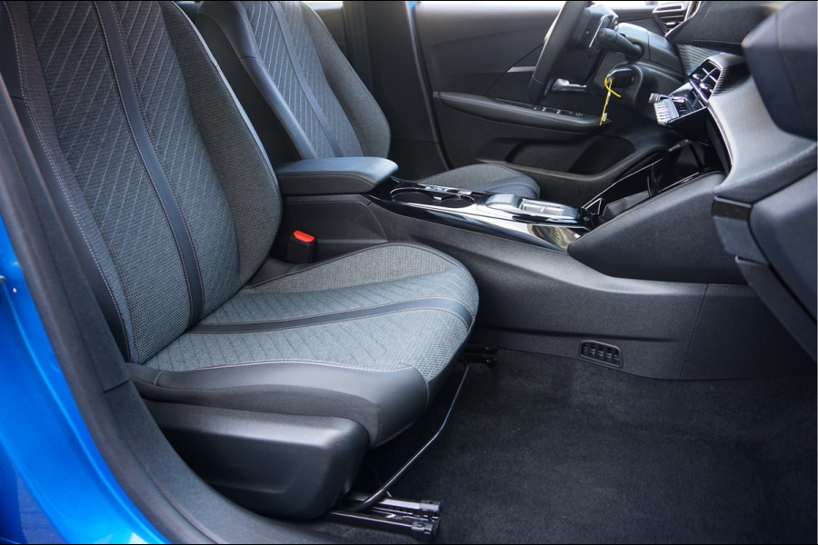 Peugeot 208 1.2 Hybrid 110 e-DCS6 Allure Cruise control adaptief/file assistent
