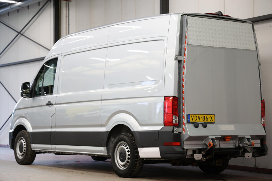 Volkswagen Crafter 2.0 TDI AUTOMAAT L3H3 LAADKLEP EN TREKHAAK