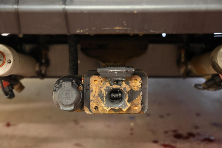 Volkswagen Crafter 2.0 TDI AUTOMAAT L3H3 LAADKLEP EN TREKHAAK