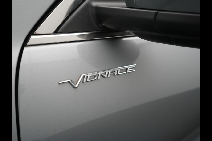 Ford Kuga 2.5 PHEV Vignale 225pk Dealer O.H. | Trekhaak Afn. | Adaptive Cruise | 360 Camera | Bang & Olufsen | Lederen Sportstoelen Memory & Verwarmd | Stuur Verwarmd | Apple Carplay | Keyless | BLIS | Navigatie | DAB | Plug In Hybrid |