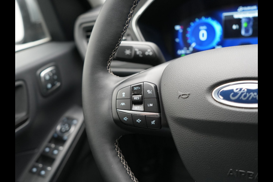 Ford Kuga 2.5 PHEV Vignale 225pk Dealer O.H. | Trekhaak Afn. | Adaptive Cruise | 360 Camera | Bang & Olufsen | Lederen Sportstoelen Memory & Verwarmd | Stuur Verwarmd | Apple Carplay | Keyless | BLIS | Navigatie | DAB | Plug In Hybrid |