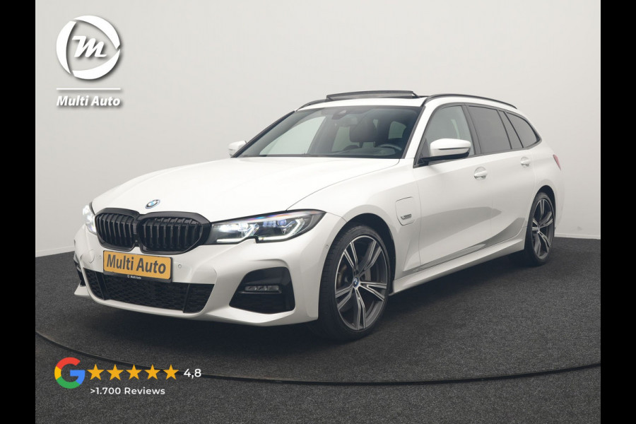 BMW 3 Serie Touring 330e M Sport PHEV 293pk Dealer O.H. | Panodak | Laser LED | Head Up | Adaptief Onderstel | Camera | Lederen Sportstoelen & Stuur Verwarmd | Sfeerverlichting | Keyless | BLIS | Apple Carplay | Virtual | Navigatie | DAB | Plug In Hybrid |