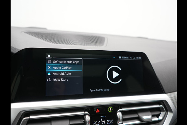 BMW 3 Serie Touring 330e M Sport PHEV 293pk Dealer O.H. | Panodak | Laser LED | Head Up | Adaptief Onderstel | Camera | Lederen Sportstoelen & Stuur Verwarmd | Sfeerverlichting | Keyless | BLIS | Apple Carplay | Virtual | Navigatie | DAB | Plug In Hybrid |