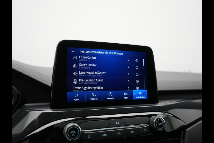 Ford Kuga 2.5 PHEV ST-Line X 225pk Dealer O.H. | Trekhaak Af Fabriek | Panodak | Adaptive Cruise | Head Up | 360 Camera | Bang & Olufsen | Alcantara Sporstoelen Verwarmd | Stuur Verwarmd | Blis | Keyless | Navigatie | DAB | 20"L.M | Plug In Hybrid |