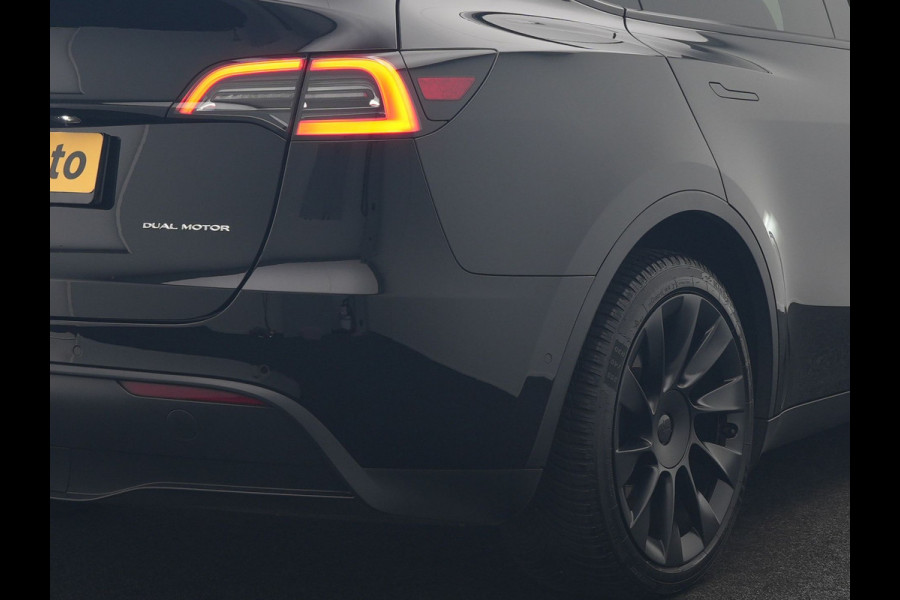 Tesla Model Y Long Range AWD 75 kWh 441pk | Full Self-Driving Capability | Panodak | Adaptive Cruise | 360 Camera | Lederen Sportstoelen Memory & Verwarmd | Navigatie |