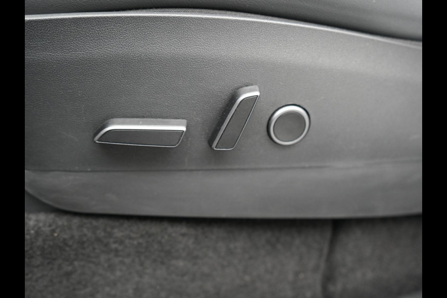 Tesla Model Y Long Range AWD 75 kWh 441pk | Full Self-Driving Capability | Panodak | Adaptive Cruise | 360 Camera | Lederen Sportstoelen Memory & Verwarmd | Navigatie |