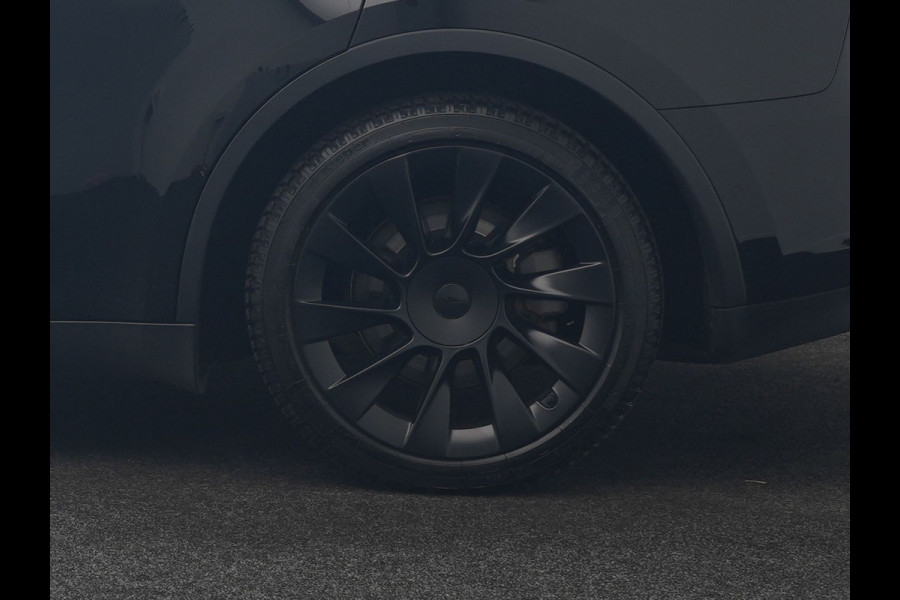 Tesla Model Y Long Range AWD 75 kWh 441pk | Full Self-Driving Capability | Panodak | Adaptive Cruise | 360 Camera | Lederen Sportstoelen Memory & Verwarmd | Navigatie |