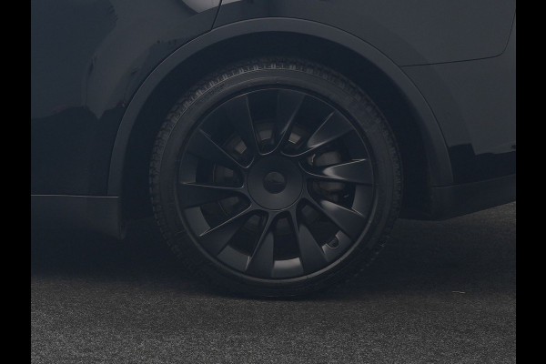 Tesla Model Y Long Range AWD 75 kWh 441pk | Full Self-Driving Capability | Panodak | Adaptive Cruise | 360 Camera | Lederen Sportstoelen Memory & Verwarmd | Navigatie |