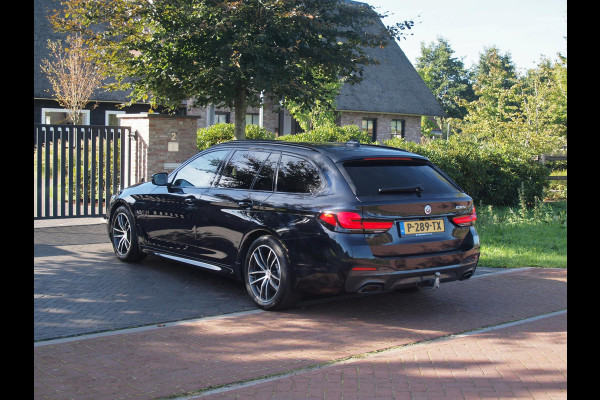 BMW 5 Serie Touring 530e Business Edition Plus | M-Pakket | Panoramadak | Trekhaak | Camera | Sfeerverlichting | NL-Auto |