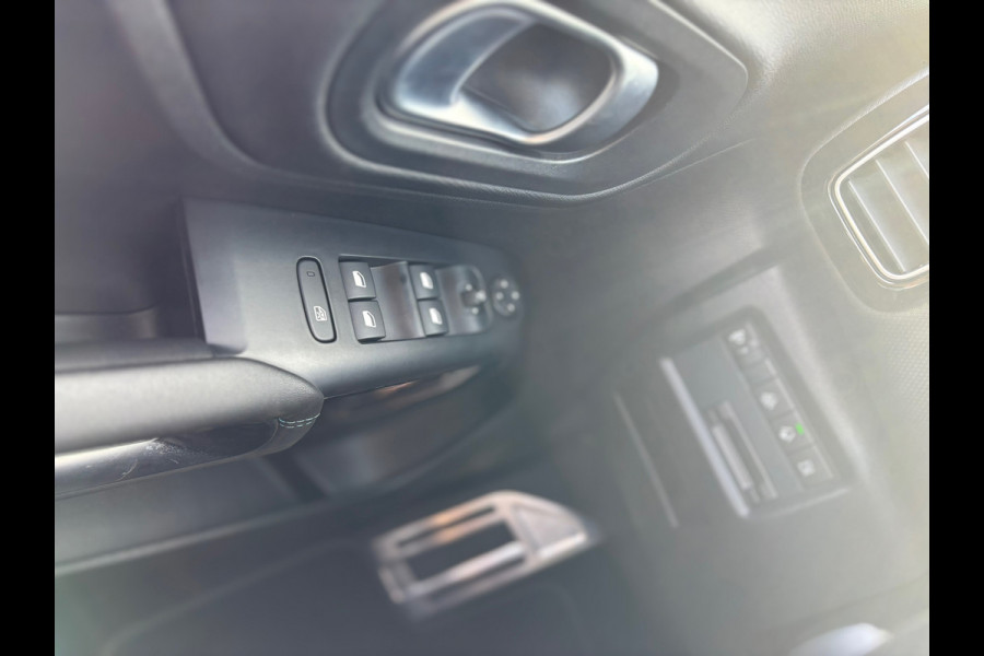 Citroën C5 Aircross Citroen C5 1.6 Plug-in Hybrid 225 Shine (BOVAG/RIJKLAARPRIJS)