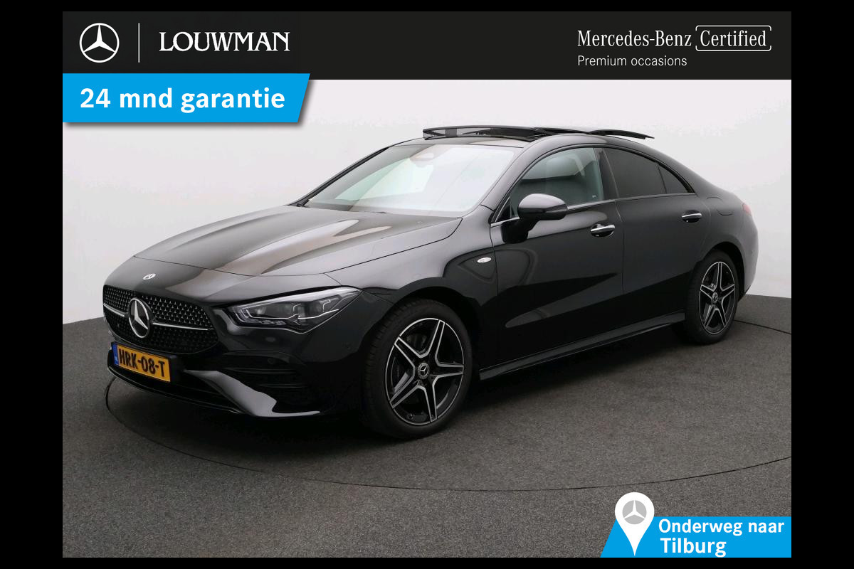 Mercedes-Benz CLA-Klasse 250 e Business Solution AMG Trekhaak | AMG Line | Night Pakket | Panorama Schuif-Kanteldak | Parkeerpakket met achteruitrijcamera | Sfeerverlichting. Inclusief 24 maanden MB Certified garantie voor Europa.