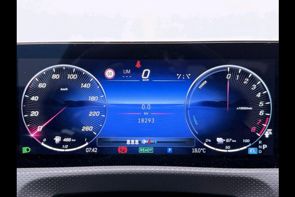 Mercedes-Benz CLA-Klasse 250 e Business Solution AMG Trekhaak | AMG Line | Night Pakket | Panorama Schuif-Kanteldak | Parkeerpakket met achteruitrijcamera | Sfeerverlichting. Inclusief 24 maanden MB Certified garantie voor Europa.
