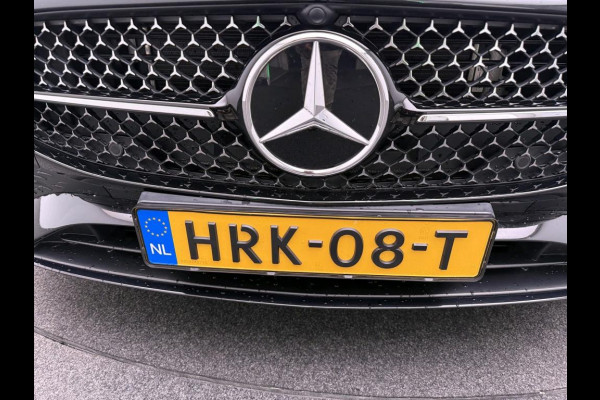 Mercedes-Benz CLA-Klasse 250 e Business Solution AMG Trekhaak | AMG Line | Night Pakket | Panorama Schuif-Kanteldak | Parkeerpakket met achteruitrijcamera | Sfeerverlichting. Inclusief 24 maanden MB Certified garantie voor Europa.