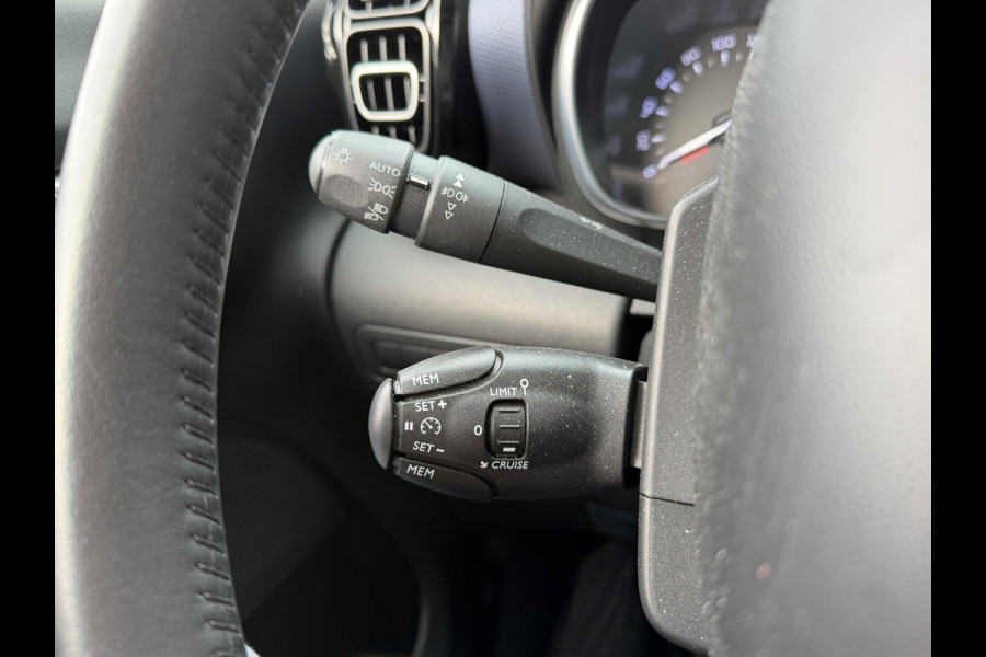 Citroën C3 Aircross 1.2 PureTech Shine Ripcurl 17"/Trekhaak/Stoelverwarming/Head-up/Camera/Apple Carplay & Android Auto