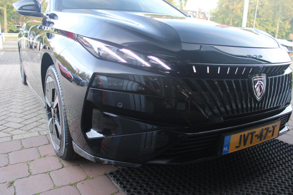 Peugeot e-308 SW GT 54 kWh | 360° CAMERA | ELEKTRISCHE STOEL VERSTELLING MET MASAGE FUNTIE | VOORSTOELEN VERWARMD | ALCANTARA BEKLEDING | DRAADLOZE APPLE CARPLAY/ANDROID AUTO | DAB+ RADIO | ADAPTIVE CRUISE CONTROL | 17" LICHTMETALEN VELGEN | CLIMATE CONTROL | ELEKTRISCH BEDIENBARE ACHTERKLEP |