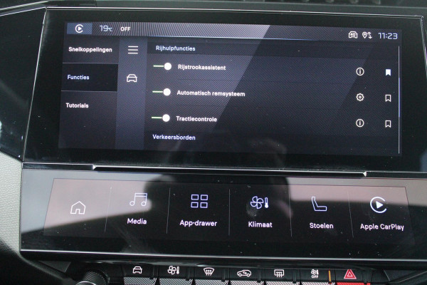 Peugeot e-308 SW GT 54 kWh | 360° CAMERA | ELEKTRISCHE STOEL VERSTELLING MET MASAGE FUNTIE | VOORSTOELEN VERWARMD | ALCANTARA BEKLEDING | DRAADLOZE APPLE CARPLAY/ANDROID AUTO | DAB+ RADIO | ADAPTIVE CRUISE CONTROL | 17" LICHTMETALEN VELGEN | CLIMATE CONTROL | ELEKTRISCH BEDIENBARE ACHTERKLEP |
