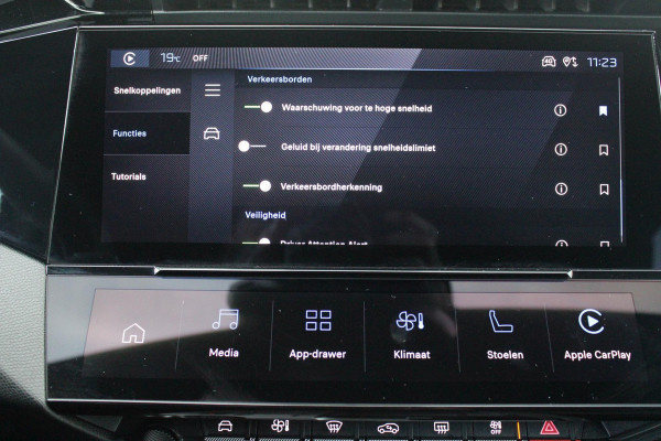 Peugeot e-308 SW GT 54 kWh | 360° CAMERA | ELEKTRISCHE STOEL VERSTELLING MET MASAGE FUNTIE | VOORSTOELEN VERWARMD | ALCANTARA BEKLEDING | DRAADLOZE APPLE CARPLAY/ANDROID AUTO | DAB+ RADIO | ADAPTIVE CRUISE CONTROL | 17" LICHTMETALEN VELGEN | CLIMATE CONTROL | ELEKTRISCH BEDIENBARE ACHTERKLEP |