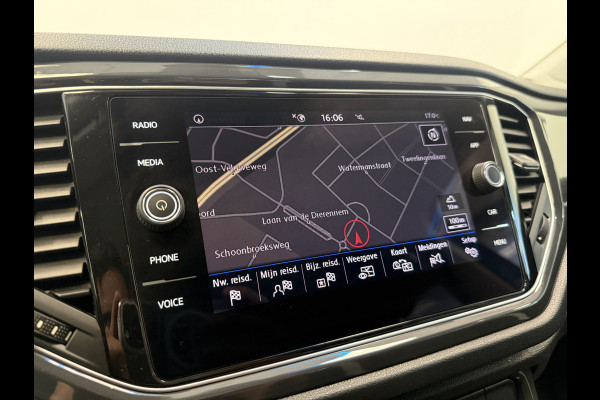 Volkswagen T-Roc 1.5 TSI Sport ACC Panoramadak PDC Automaat