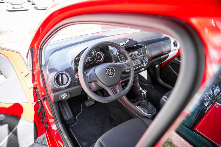 Volkswagen e-Up! 32Kwh Accu tot 315km radius | Cruise | Climate | Aut. | PDC | Stoelverwarming | Voorruitverwarming | SoH 90%