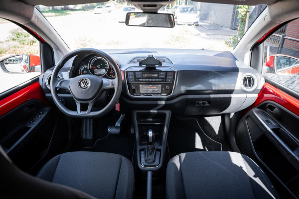 Volkswagen e-Up! 32Kwh Accu tot 315km radius | Cruise | Climate | Aut. | PDC | Stoelverwarming | Voorruitverwarming | SoH 90%