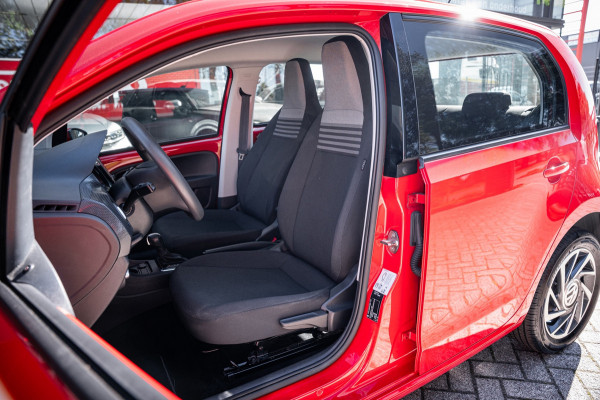 Volkswagen e-Up! 32Kwh Accu tot 315km radius | Cruise | Climate | Aut. | PDC | Stoelverwarming | Voorruitverwarming | SoH 90%