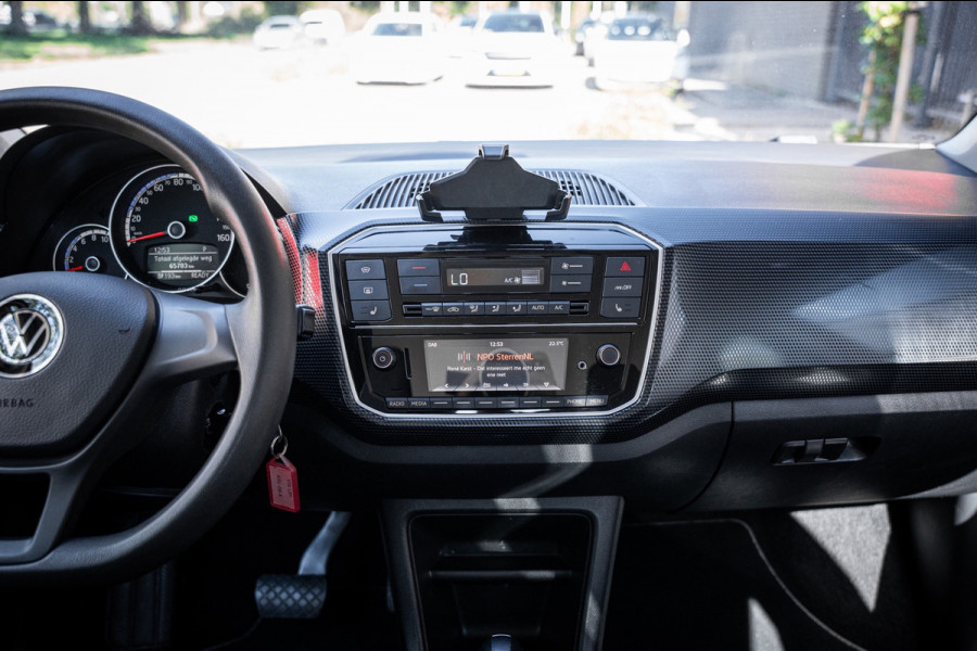 Volkswagen e-Up! 32Kwh Accu tot 315km radius | Cruise | Climate | Aut. | PDC | Stoelverwarming | Voorruitverwarming | SoH 90%
