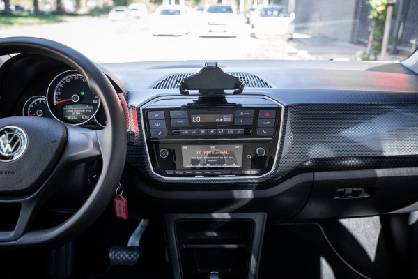 Volkswagen e-Up! 32Kwh Accu tot 315km radius | Cruise | Climate | Aut. | PDC | Stoelverwarming | Voorruitverwarming | SoH 90%